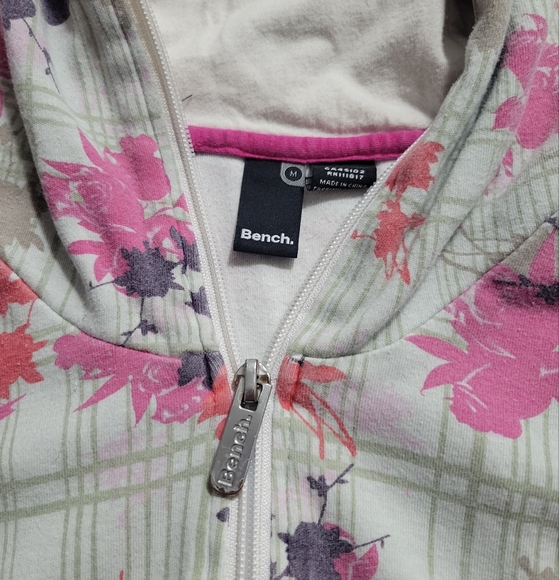 Bench Hoodie - Picture 3 of 4